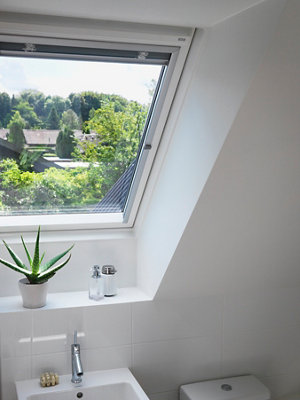 Cortina para ventana de techo blanco 98x78 cm · LEROY MERLIN