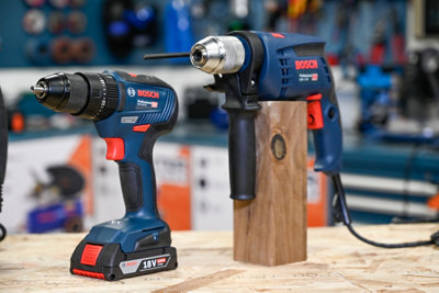 Taladro percutor BOSCH PROFESSIONAL de 600 w · LEROY MERLIN