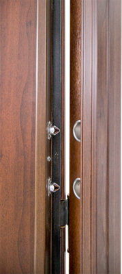 Puerta de entrada acorazada rústica nogal derecha de 90x210 cm · LEROY