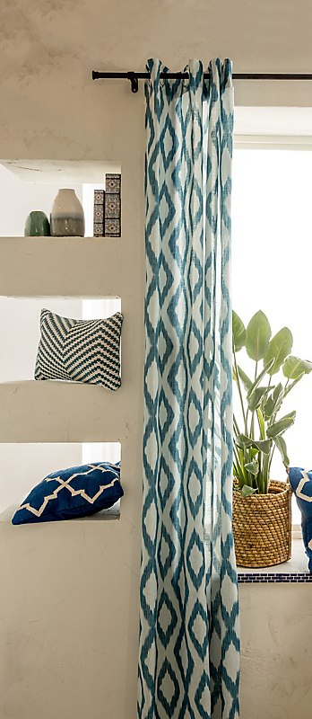 instalar barras de cortina sin taladrar