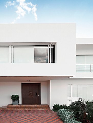 Cómo elegir pintura blanca · LEROY MERLIN