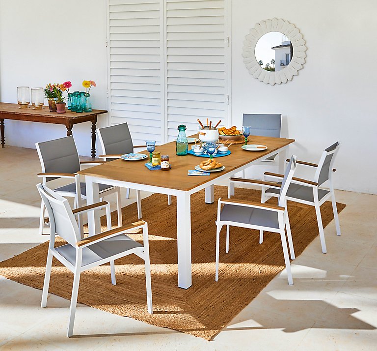 conjuntos de mesas y sillas de exterior