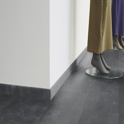 Rodapié decorativo vinílico tarkett composite negro decorative lvt