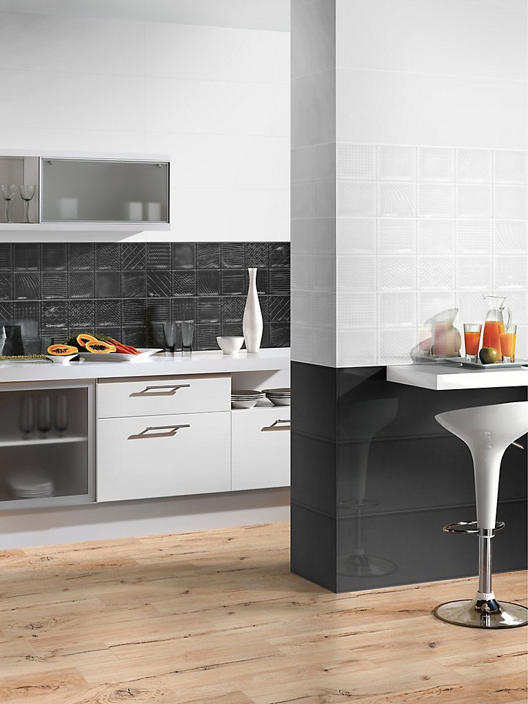 Alicatar sobre un alicatado · LEROY MERLIN