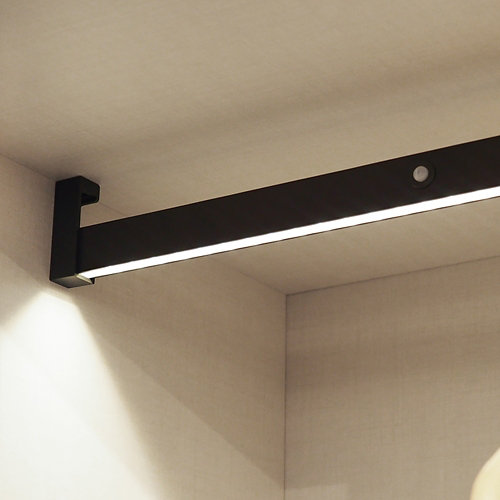 Barra para armario moka con luz led y sensor. ancho regulable 55.8-70.8cm