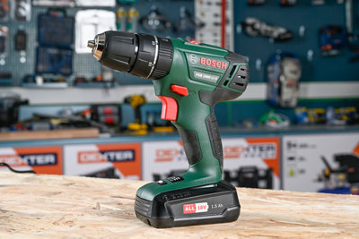 Taladro percutor BOSCH 18 V 2 baterías 1,5 AH + 241 accesorios · LEROY  MERLIN