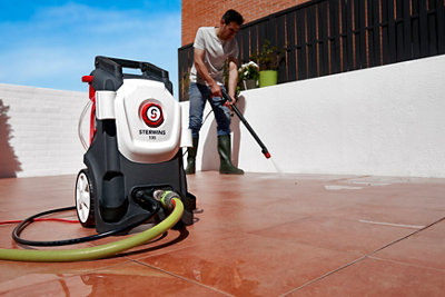 Cómo instalar césped artificial en terrazas · LEROY MERLIN