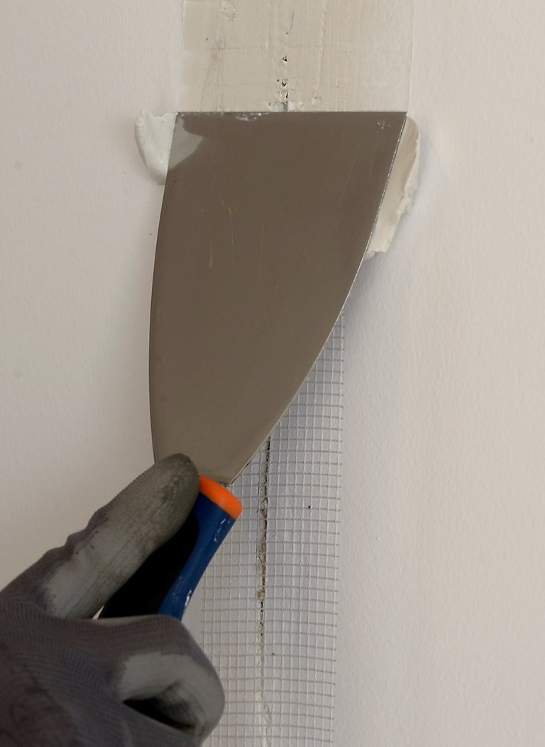Prepara Paredes Para Pintar Y Reparar Grietas Leroy Merlin