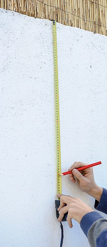 Instalar una antena parabólica · LEROY MERLIN