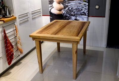 La mesa de cocina de Juan
