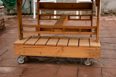 La mesa plegable de palet de Cristóbal