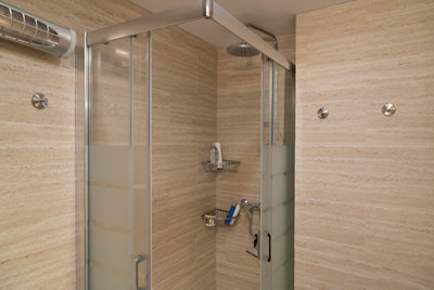 La renovación low cost del baño de Sabina