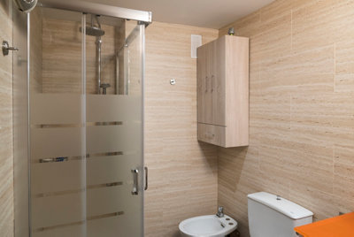 La renovación low cost del baño de Sabina