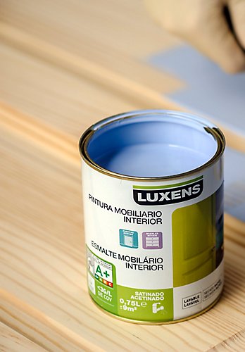 Pintar superficies de madera · LEROY MERLIN